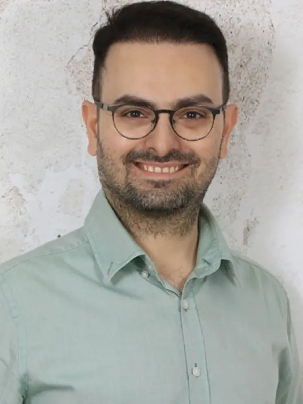  Caglar Koca